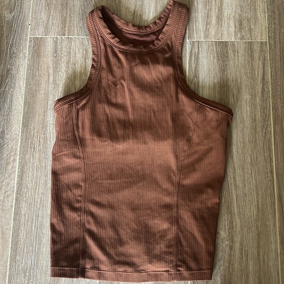 Lululemon racerback tank, short, NULU - Picture 5 of 5